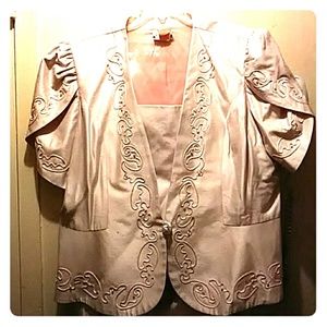 Wedding suit / diamond details